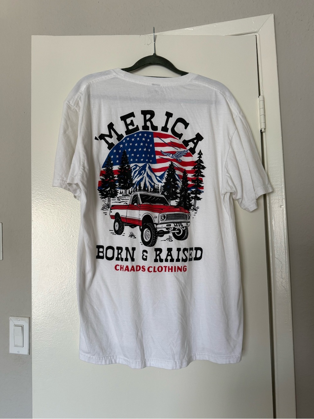 White American Short-Sleeve Graphic Tee